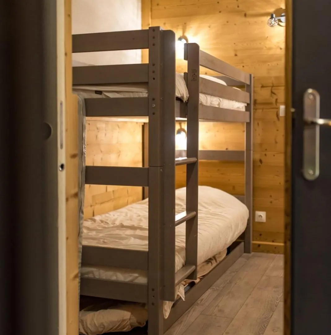 Apartment For 4 - 6 People In Albiez-Montrond